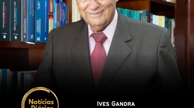 Ocorre que o Judiciário, por não representar o povo, mas apenas a lei, ao exercer funções legislativas e administrativas, condena o país a ter 3 Poderes políticos e não 2 políticos e 1 técnico, gerando, a meu ver, insegurança jurídica, com eliminação do juiz natural, inquéritos intermináveis, alargamentos do foro privilegiado para um universo de cidadãos comuns, o estabelecimento de uma única instância sem via recursal, dificuldades de acesso às acusações, banalização das prisões provisórias e preventivas.